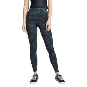 SPANX l Look At Me Now Black Camo High Waist Seamless Leggings l Size Large